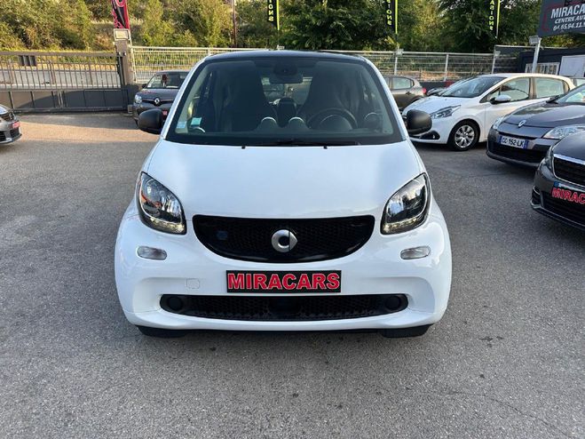 Smart Fortwo COUPE 82 ch Electrique Pure GPS BLANC de 2018