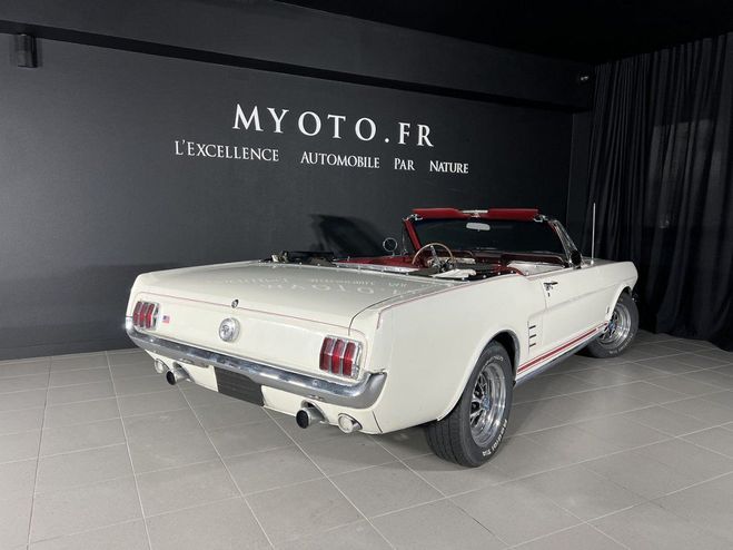 Ford Mustang V8 1966 CABRIOLET Blanc de 1966