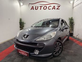  Voir détails -Peugeot 207 1.4 VTi 16V 95ch URBAN MOVE 5PORTES à Thiers (63)