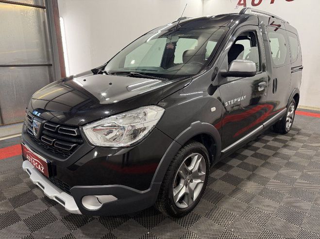 Dacia Dokker dCi 95 2020 Stepway  CAMERA ATTELAGE Noir de 2020