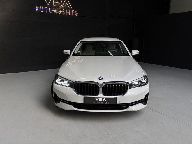 BMW Serie 5 Touring (7) 530d xDrive 286ch Business D Blanc de 2021