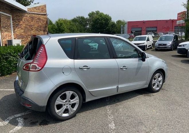 Renault Scenic III 1.9 L DCI 130 cv  de 2010
