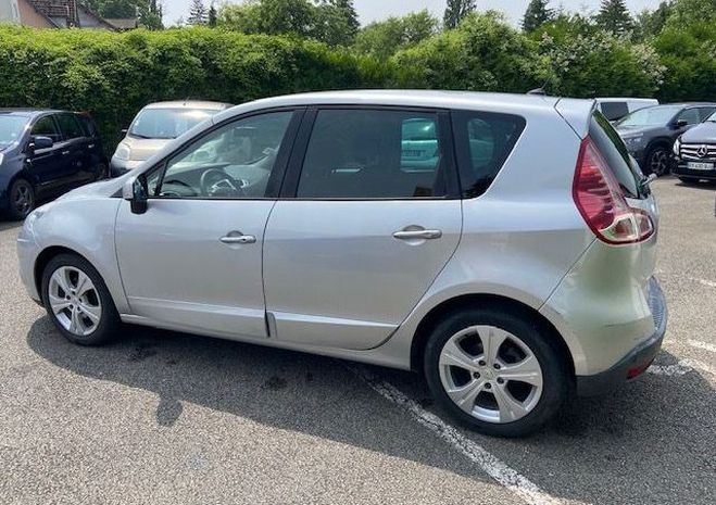 Renault Scenic III 1.9 L DCI 130 cv  de 2010