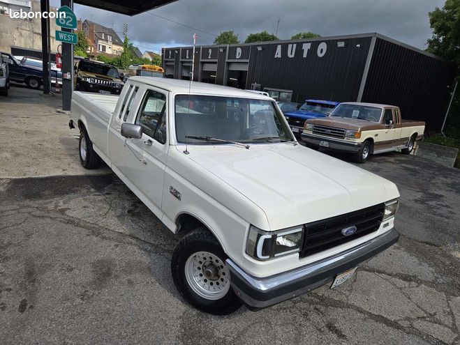 Ford F150 F Magnifique 5.0 V8 6 places XLT Lariat Blanc de 1989