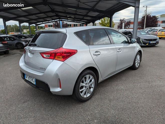 Toyota Auris 1.4 d4d 90 dynamique, camera de recul Gris de 2014