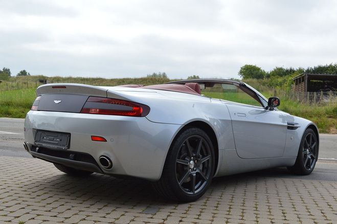 Aston martin V8 Vantage roadster 4.3i 385 ch 1 MAIN 54.000 km gris argent de 2007