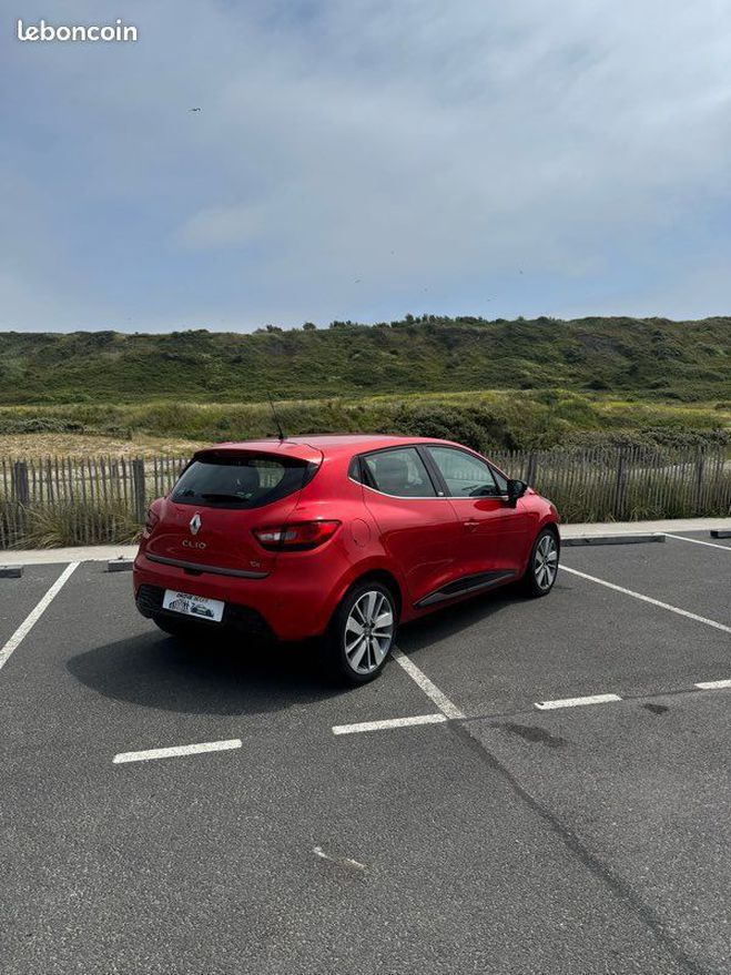 Renault Clio 4 0.9 TCE 90 Rouge de 2014