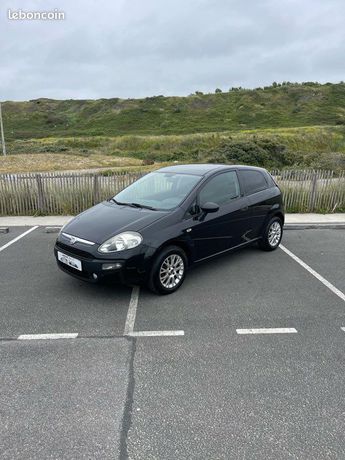  Voir détails -Fiat Punto Evo à Outreau (62)