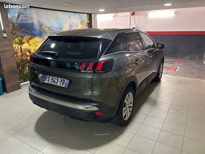 Peugeot 3008 1.2 VTi 130cv Bote Automatique TVA RCU Gris de 2020