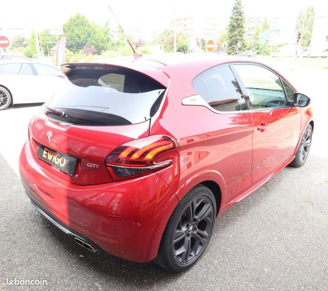Peugeot 208 GENERATION-I 1.6 THP 210 CH GTI START-ST Rouge de 2017