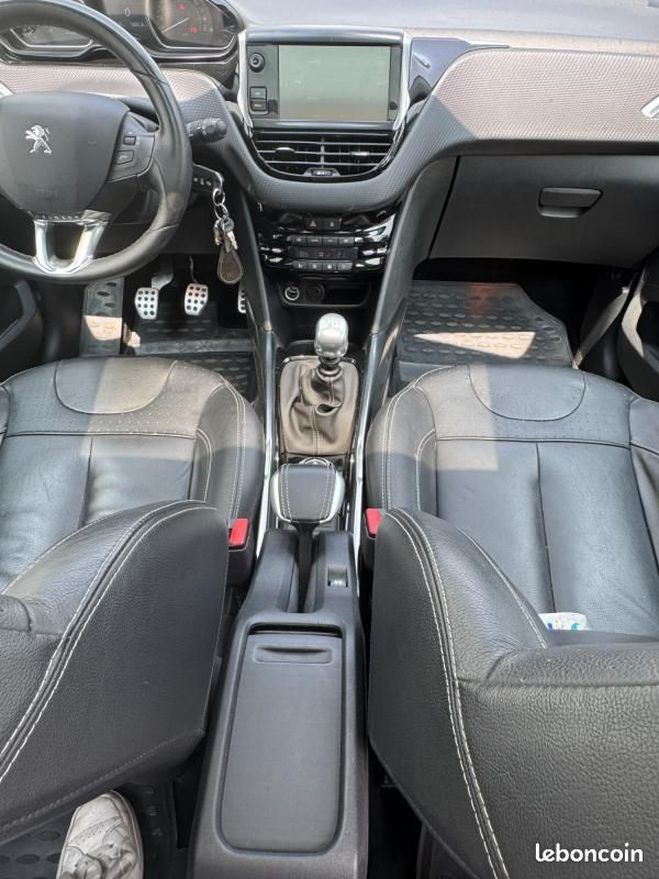 Peugeot 2008 GENERATION-I 1.6 E-HDI 115Ch FELINE TITA Blanc de 2014