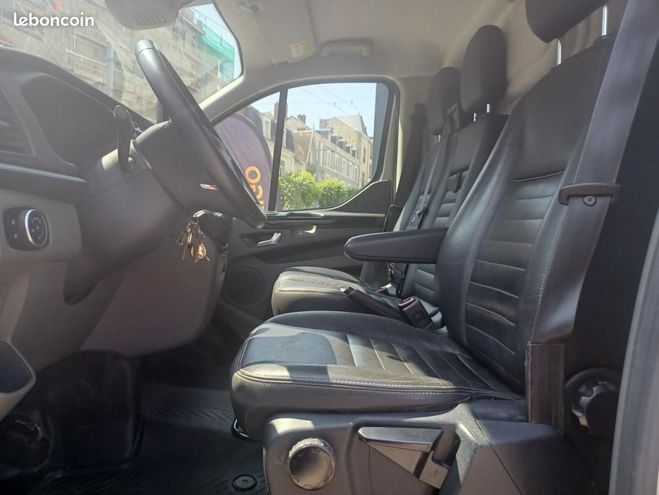 Ford Custom Transit FOURGON 300 2.0 TDCI 130 L2H1 TR Gris de 2021