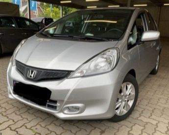  Voir détails -Honda Jazz 1.4 100CH I-VTEC LUXURY CVT à Cannes (06)