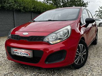  Voir détails -Kia Rio 1.2i Easy AUX-USB-5PORTES-FAIBLE EN TAXE à Thulin (73)