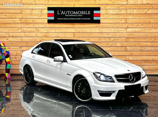 Mercedes Classe C 63 amg w204 v8 6.3 457 phase 2 Blanc de 2011