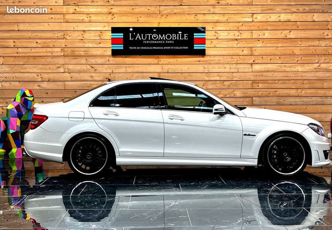 Mercedes Classe C 63 amg w204 v8 6.3 457 phase 2 Blanc de 2011