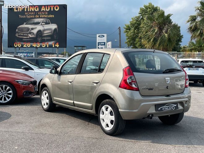 Dacia Sandero 1.5 DCi 70ch Laureate Autre de 2009