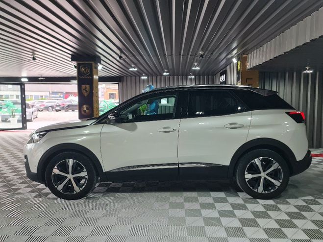 Peugeot 3008 1.2L 130 CV PACK Allure * REPRISE POSSIB Blanche de 2018