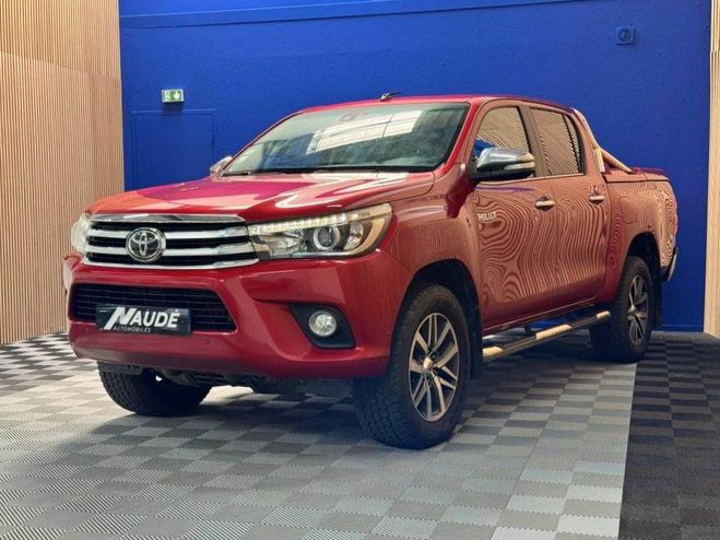 Toyota HI LUX 2.4L D-4D 150 CH BVA DOUBLE CABINE LOUNG ROUGE de 2017