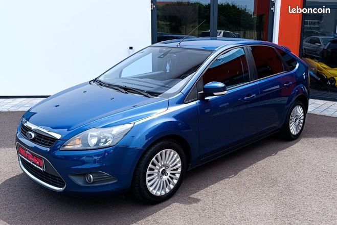 Ford Focus II Hatchback Phase 2 1.8 TDCi 115ch Bleu de 2010