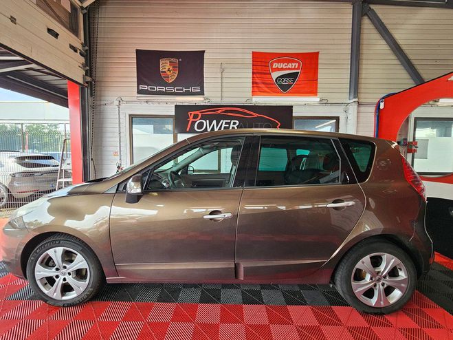 Renault Megane 1.5 dci Marron de 2011
