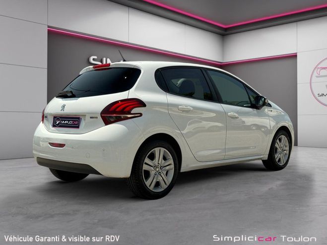 Peugeot 208 1.2 PureTech 82ch BVM5 Style GARANTIE 12 Blanc de 2016