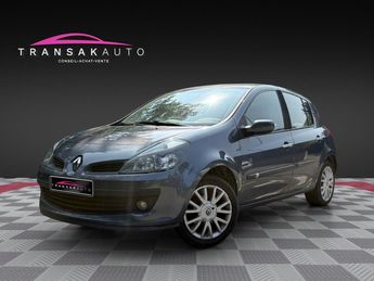  Voir détails -Renault Clio 1.4 98ch Privilge - Suivi à  Le Cannet (06)