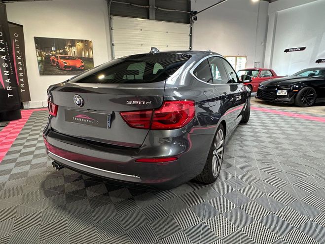 BMW Serie 3 TOURING F31 LCI2 320d 190 ch BVA8 Luxury Gris de 2017