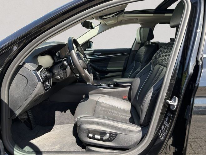 BMW Serie 5 TOURING G31 LCI 540d TwinPower Turbo xDr Noir Saphire de 2021