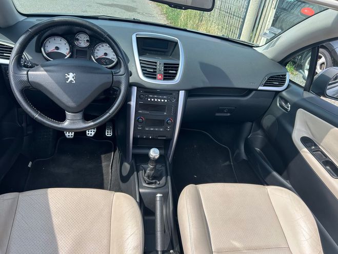 Peugeot 207 CC 1.6 16V 120 FELINE CUIR SUPER PROPRE Gris fonc de 2008
