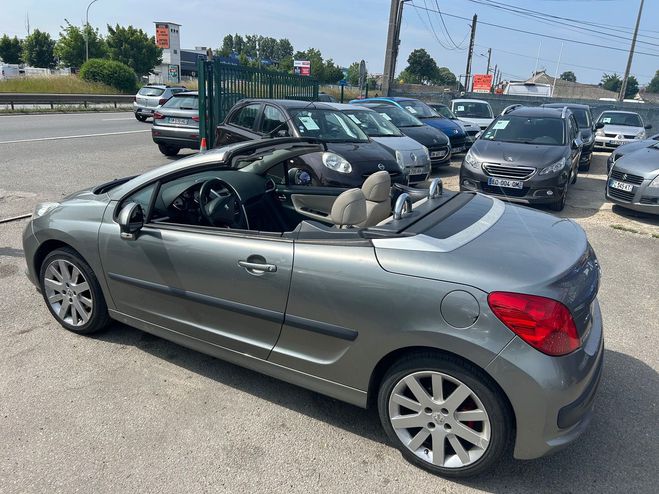 Peugeot 207 CC 1.6 16V 120 FELINE CUIR SUPER PROPRE Gris fonc de 2008