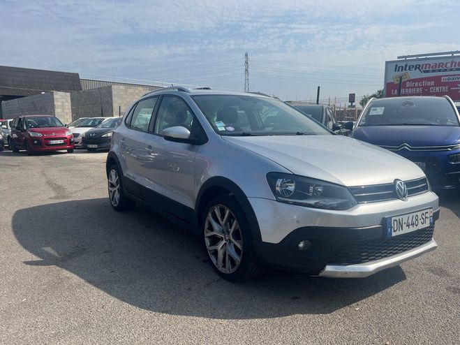 Volkswagen Crosspolo V (2) 1.2 TSI 90 BLUEMOTION TECHNOLOGY C Gris de 2015
