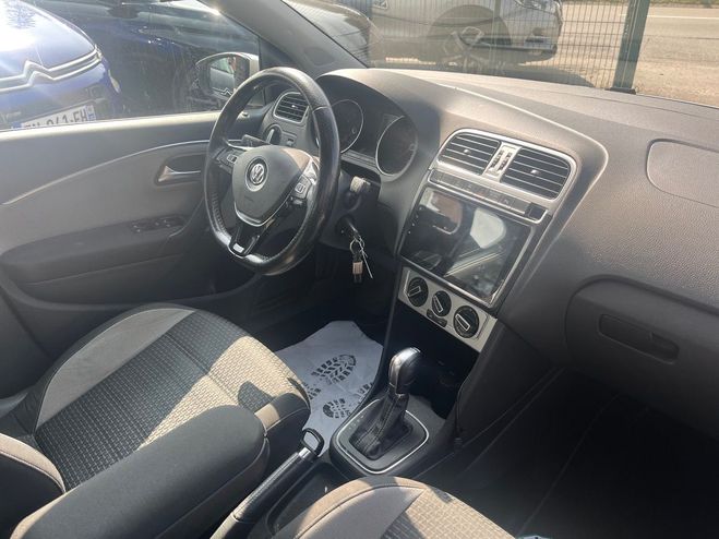 Volkswagen Crosspolo V (2) 1.2 TSI 90 BLUEMOTION TECHNOLOGY C Gris de 2015