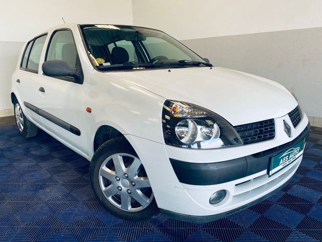Renault Clio 1.2i Authentique Blanc de 2003