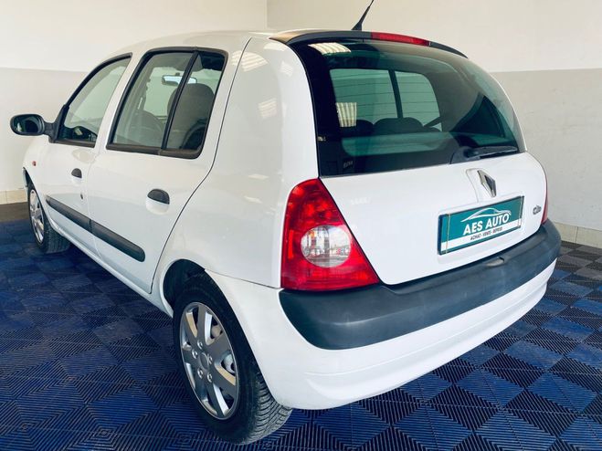 Renault Clio 1.2i Authentique Blanc de 2003