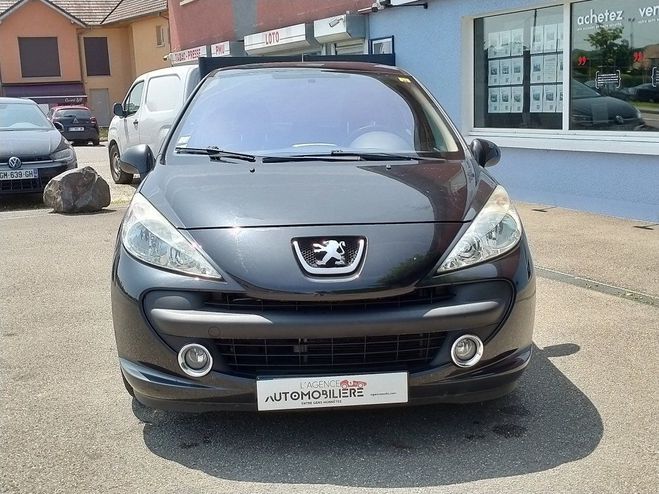 Peugeot 207 1.4 16v 90ch TRENDY Noir de 2007