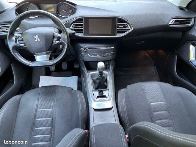 Peugeot 308 ii 1.6 thp 125 allure Bleu de 2013