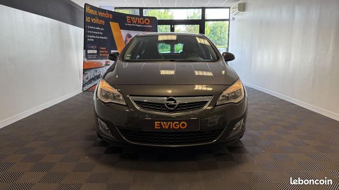 Opel Astra 1.7 CDTI 130 COSMO PACK START-STOP Gris de 2012