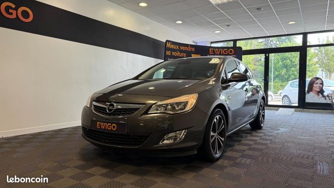 Opel Astra 1.7 CDTI 130 COSMO PACK START-STOP Gris de 2012