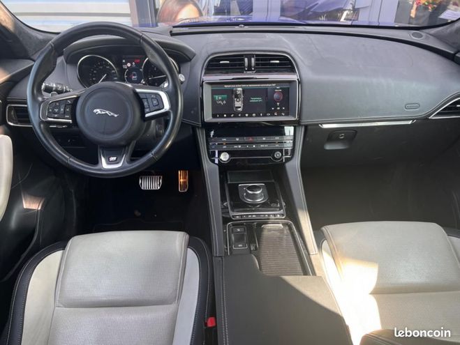 Jaguar F Pace 2.0 180ch R-SPORT Toit Panoramique CARPL Bleu de 2018