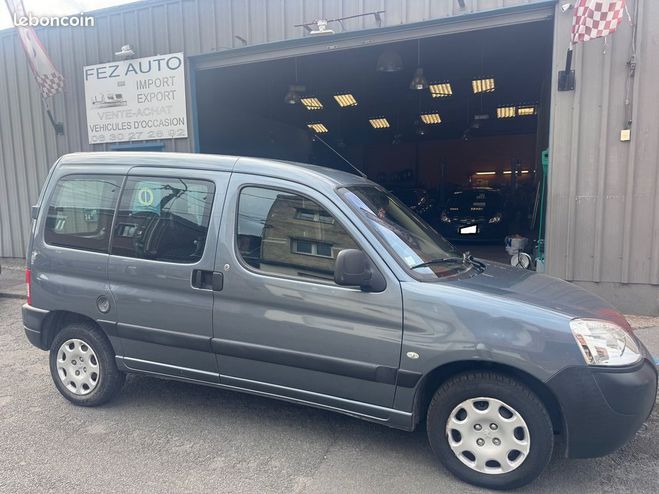 Peugeot Partner 1.6 hdi 75 cv 1e main Gris de 2009