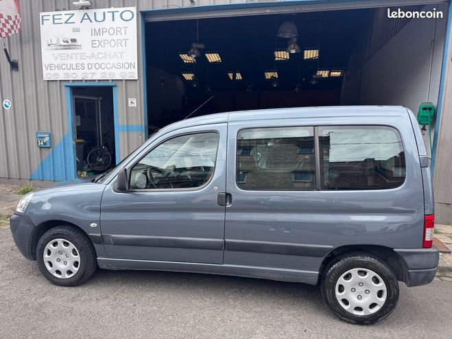 Peugeot Partner 1.6 hdi 75 cv 1e main Gris de 2009