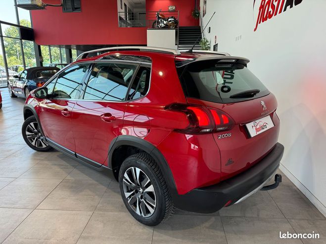 Peugeot 2008 THP S&S 110cv ALLURE-ATTELAGE-2018 Rouge de 2018