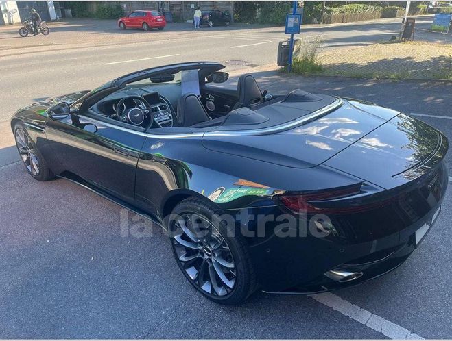 Aston martin DB11  Noir Metal de 2018