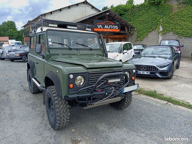 Land rover Defender Superbe 90 2.5 L TD 63228 km avec suivi  Vert de 1989