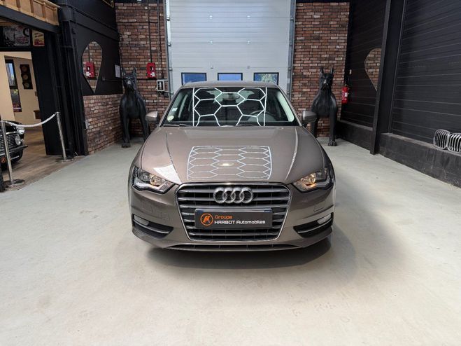 Audi A3 Sportback AMBIENTE 1.6 TDI 110 cv Gris de 2015