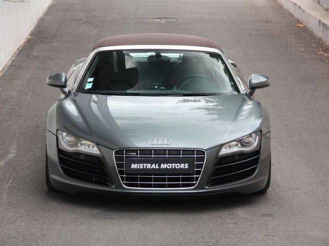 Audi R8 Spyder V10 R-tronic 525 cv gris daytona de 2016