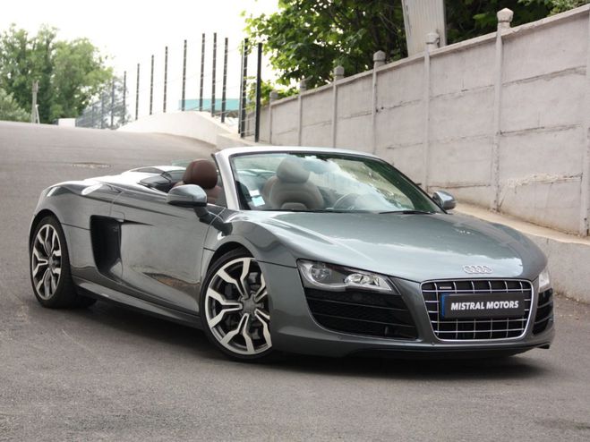 Audi R8 Spyder V10 R-tronic 525 cv gris daytona de 2016
