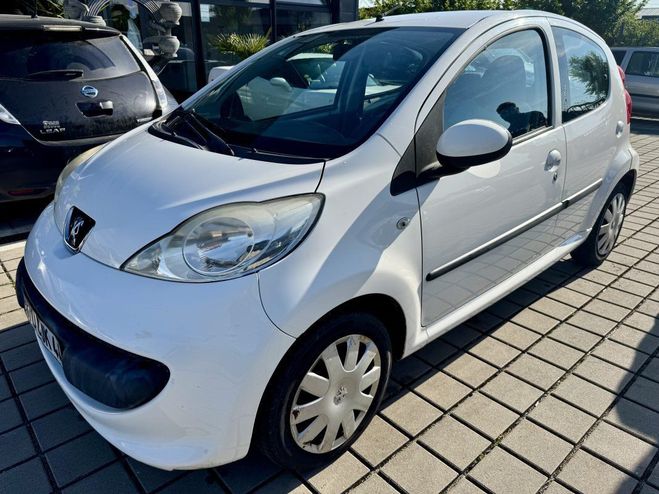 Peugeot 107 1.0i 68 CH BLUE LION URBAN MOVE Blanc Mtallis de 2008