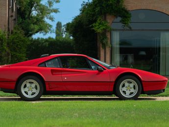  Voir détails -Ferrari 208  à Saint-Marcel-de-Flines (42)